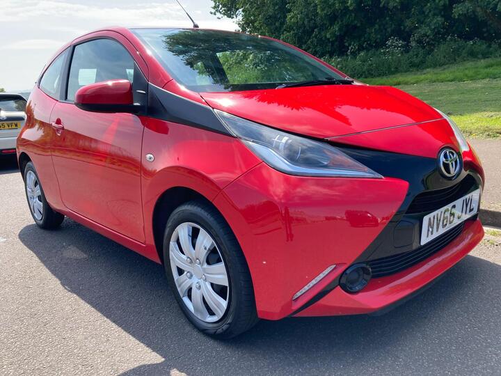 Toyota AYGO 1.0 VVT-i X-play Euro 6 3dr