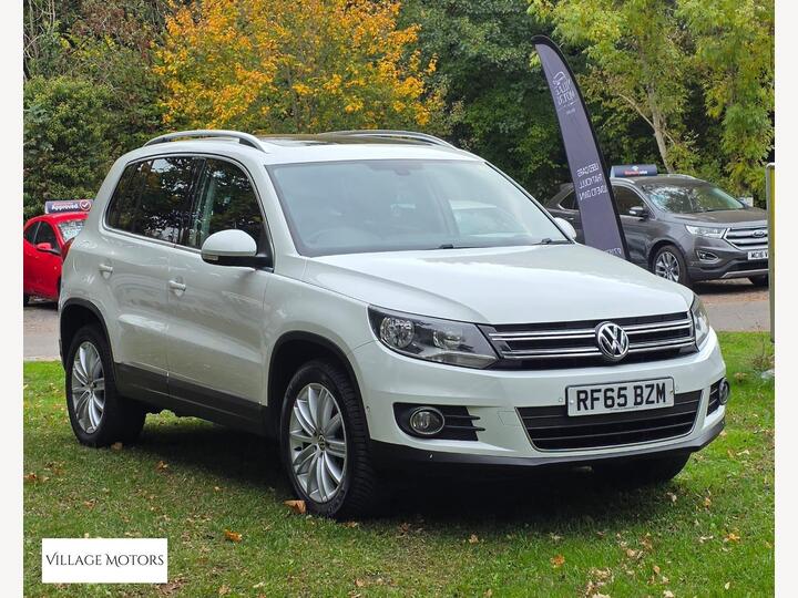 Volkswagen Tiguan 2.0 TDI BlueMotion Tech Match Edition 4WD Euro 6 (s/s) 5dr Volkswagen Tiguan 2.0 TDI BlueMotion Tech Match Edition 4WD Euro 6 (s/s) 5dr