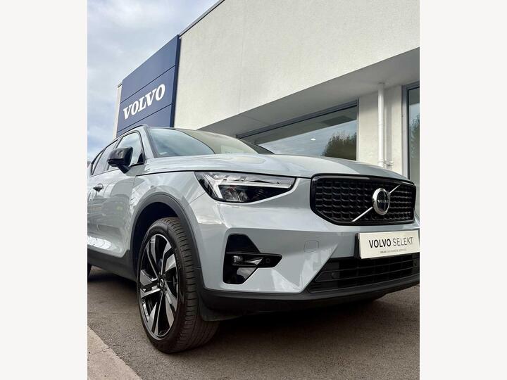 Volvo XC60 2.0 B5 MHEV Ultra Bright Auto AWD Euro 6 (s/s) 5dr