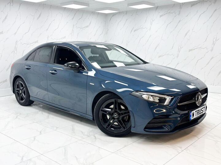 Mercedes-Benz A CLASS 1.3 A180 AMG Line Edition (Premium) 7G-DCT Euro 6 (s/s) 4dr