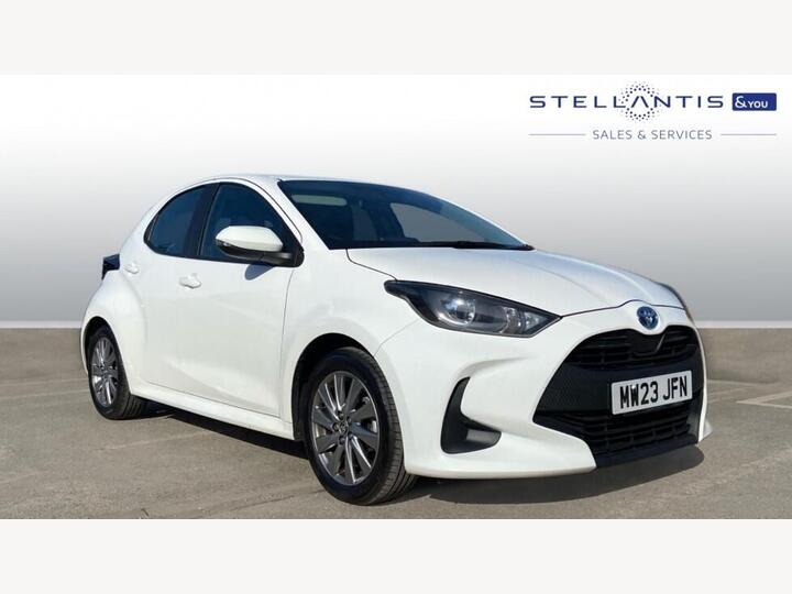 Toyota Yaris 1.5 VVT-h Icon E-CVT Euro 6 (s/s) 5dr