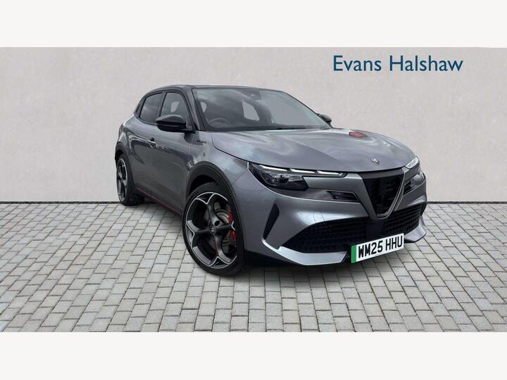 Alfa Romeo Junior 54kWh Elettrica Veloce Auto 5dr