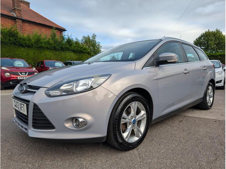 Ford Focus 1.6 TDCi Zetec Euro 5 (s/s) 5dr