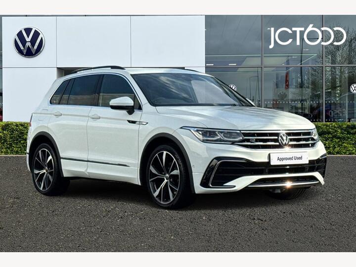 Volkswagen Tiguan 2.0 TDI R-Line DSG 4Motion Euro 6 (s/s) 5dr Volkswagen Tiguan 2.0 TDI R-Line DSG 4Motion Euro 6 (s/s) 5dr