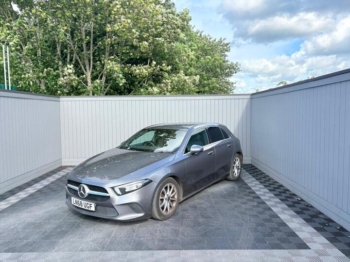 Mercedes-Benz A-CLASS 1.5 A180d Sport (Executive) 7G-DCT Euro 6 (s/s) 5dr
