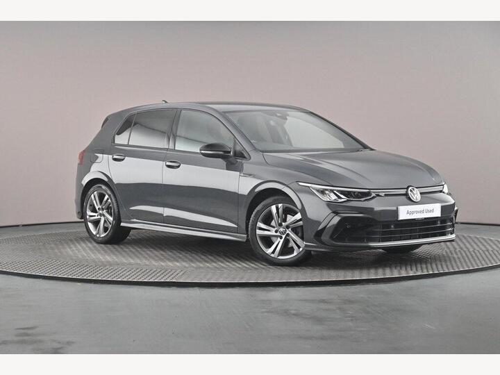 Volkswagen Golf 1.5 ETSI MHEV R-Line DSG Euro 6 (s/s) 5dr Volkswagen Golf 1.5 ETSI MHEV R-Line DSG Euro 6 (s/s) 5dr