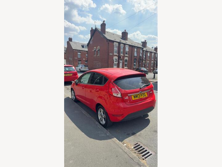 Ford Fiesta 1.0T EcoBoost Zetec Euro 5 (s/s) 5dr
