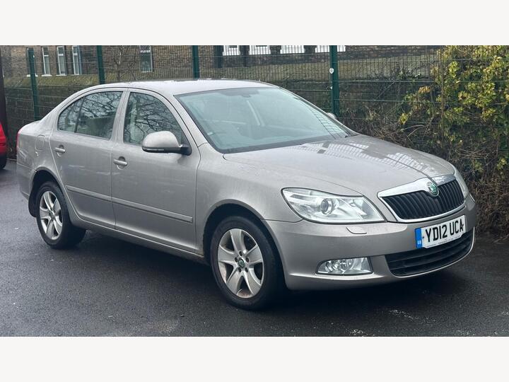 Skoda Octavia 1.6 TDI Elegance DSG Euro 5 5dr