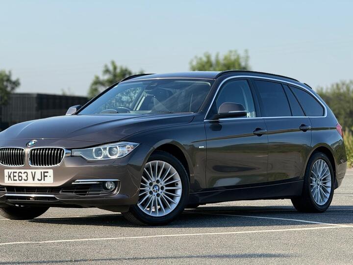 BMW 3 Series 320i Luxury Touring