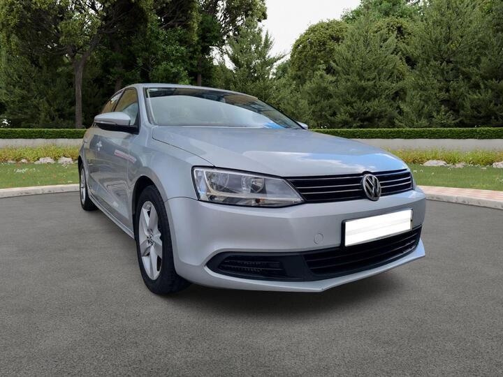 Volkswagen Jetta 2.0 TDI SE Euro 5 4dr Volkswagen Jetta 2.0 TDI SE Euro 5 4dr