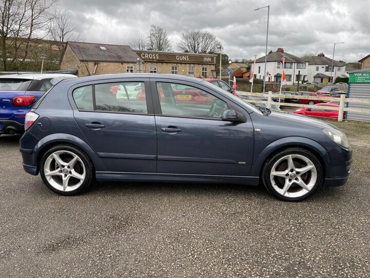 Vauxhall ASTRA 1.9 CDTi 16v SRi 5dr
