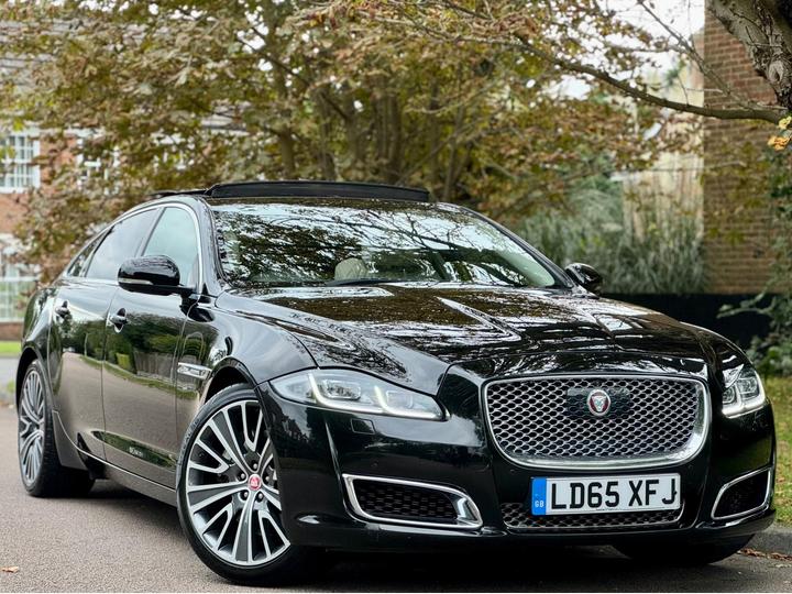 Jaguar XJ 3.0d V6 Autobiography Auto Euro 6 (s/s) 4dr (LWB)