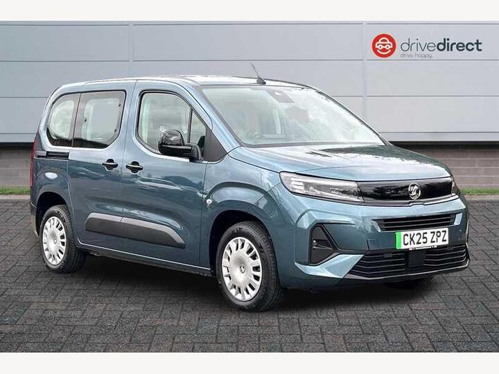 Vauxhall COMBO LIFE Electric 52kWh Design Auto 5dr (7.4kW Charger) Vauxhall COMBO LIFE Electric 52kWh Design Auto 5dr (7.4kW Charger)