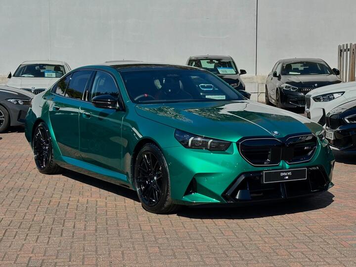 BMW M5 4.4 22.1kWh Steptronic XDrive Euro 6 (s/s) 4dr