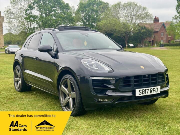 Porsche Macan 2.0T PDK 4WD Euro 6 (s/s) 5dr Porsche Macan 2.0T PDK 4WD Euro 6 (s/s) 5dr