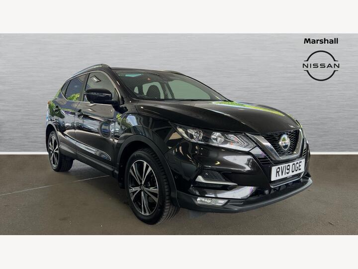 Nissan Qashqai 1.3 DIG-T N-Connecta Euro 6 (s/s) 5dr