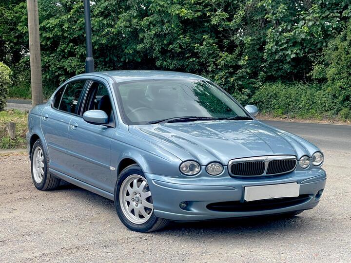 Jaguar X-Type 2.0D Classic 4dr Jaguar X-Type 2.0D Classic 4dr