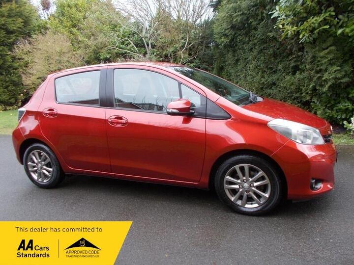 Toyota Yaris 1.33 Dual VVT-i Icon Plus Euro 5 5dr