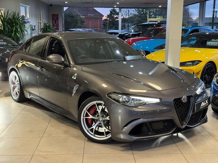 Alfa Romeo Giulia 2.9 V6 Bi-Turbo Quadrifoglio Auto Euro 6 (s/s) 4dr
