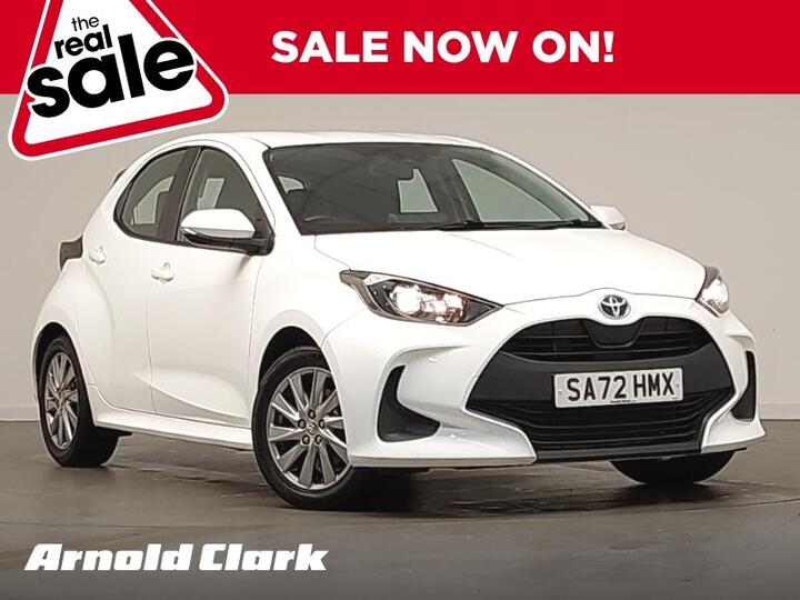 Toyota Yaris 1.5 VVT-h Icon E-CVT Euro 6 (s/s) 5dr Toyota Yaris 1.5 VVT-h Icon E-CVT Euro 6 (s/s) 5dr