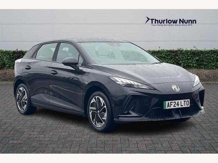 MG MG4 64kWh SE Long Range Auto 5dr
