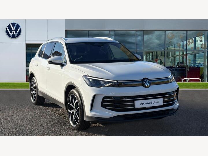 Volkswagen Tiguan 1.5 ETSI MHEV Elegance DSG Euro 6 (s/s) 5dr
