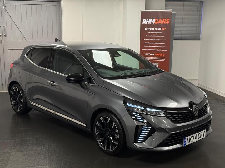 Renault Clio 1.6 E-TECH Techno Auto Euro 6 (s/s) 5dr