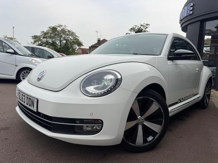Volkswagen Beetle 2.0 TSI Turbo Black Euro 5 3dr Volkswagen Beetle 2.0 TSI Turbo Black Euro 5 3dr