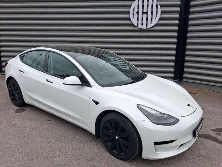 Tesla MODEL 3 Standard Range Plus Auto RWD 4dr