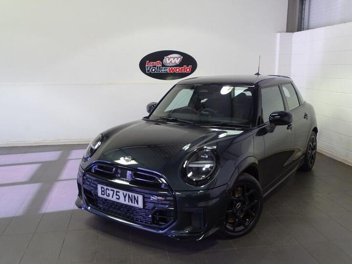 MINI COOPER 1.5C Sport Steptronic Euro 6 (s/s) 5dr