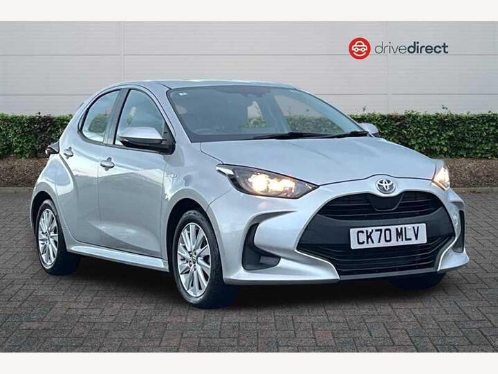 Toyota YARIS 1.5 VVT-h Icon E-CVT Euro 6 (s/s) 5dr Toyota YARIS 1.5 VVT-h Icon E-CVT Euro 6 (s/s) 5dr