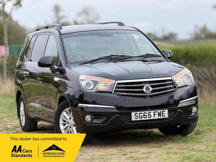 SsangYong Turismo 2.0 E-XDi ES Euro 5 5dr