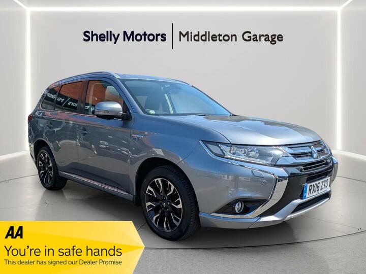 Mitsubishi Outlander 2.0h 12kWh GX4hs CVT 4WD Euro 6 (s/s) 5dr Mitsubishi Outlander 2.0h 12kWh GX4hs CVT 4WD Euro 6 (s/s) 5dr