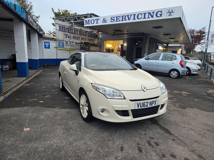 Renault Megane 1.4 TCe Floride Euro 5 2dr Renault Megane 1.4 TCe Floride Euro 5 2dr