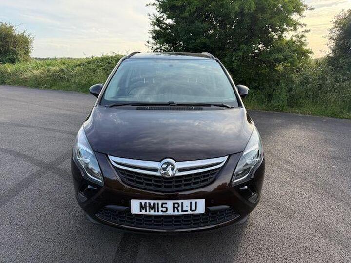 Vauxhall Zafira Tourer 1.4T Exclusiv Euro 5 (s/s) 5dr