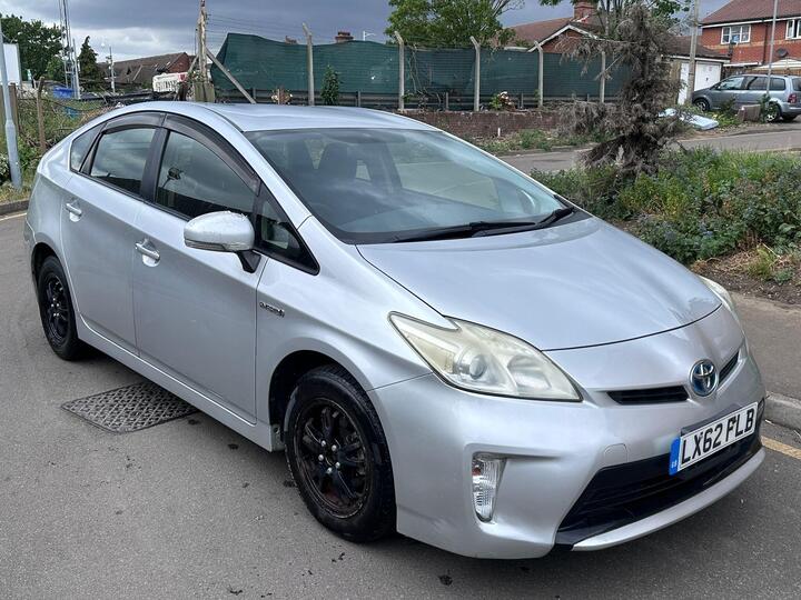 Toyota Prius 1.8 VVT-h T3 CVT Euro 5 (s/s) 5dr