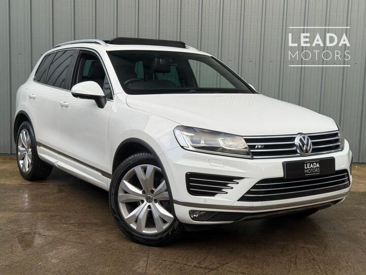 Volkswagen TOUAREG 3.0 TDI V6 BlueMotion Tech R-Line Tiptronic 4WD Euro 6 (s/s) 5dr Volkswagen TOUAREG 3.0 TDI V6 BlueMotion Tech R-Line Tiptronic 4WD Euro 6 (s/s) 5dr