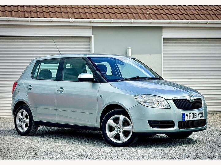Skoda Fabia 1.4 16V 2 5dr