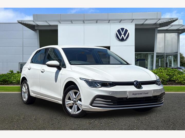 Volkswagen Golf 1.0 TSI Life Euro 6 (s/s) 5dr Volkswagen Golf 1.0 TSI Life Euro 6 (s/s) 5dr