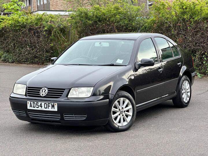 Volkswagen Bora 1.6 S 4dr