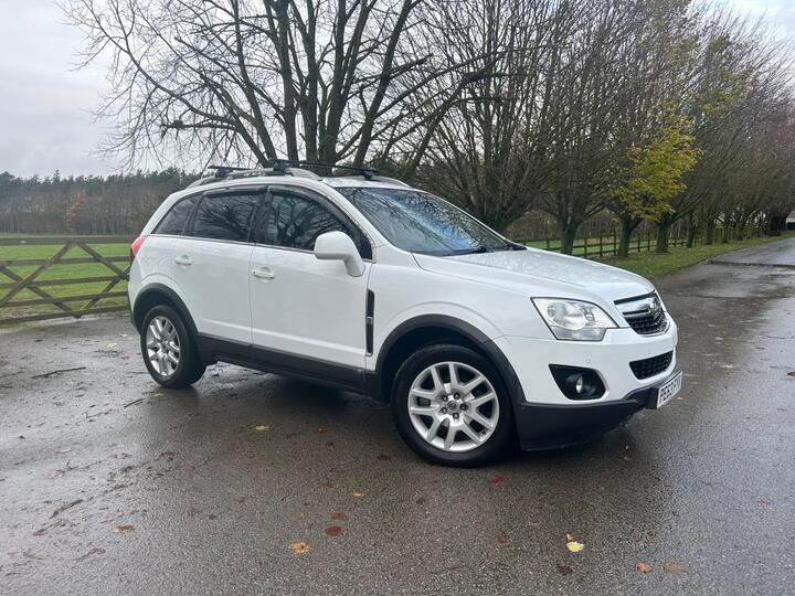 Vauxhall Antara 2.2 CDTi Exclusiv 4WD Euro 5 (s/s) 5dr Vauxhall Antara 2.2 CDTi Exclusiv 4WD Euro 5 (s/s) 5dr