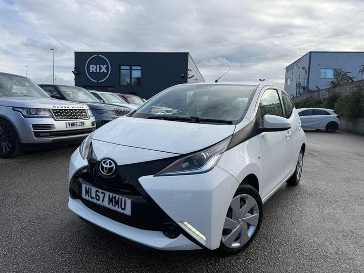 Toyota AYGO 1.0 VVT-i X-play X-shift Euro 6 5dr