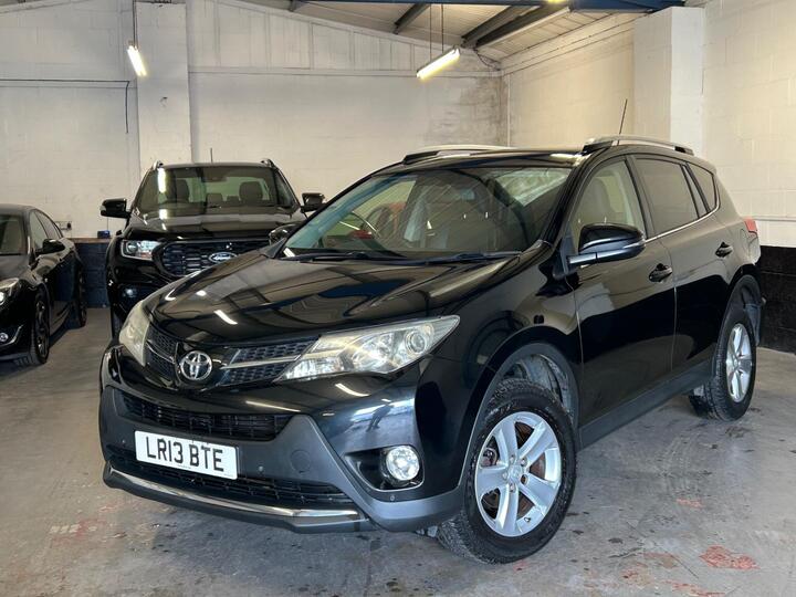 Toyota RAV4 2.0 D-4D Invincible 2WD Euro 5 (s/s) 5dr