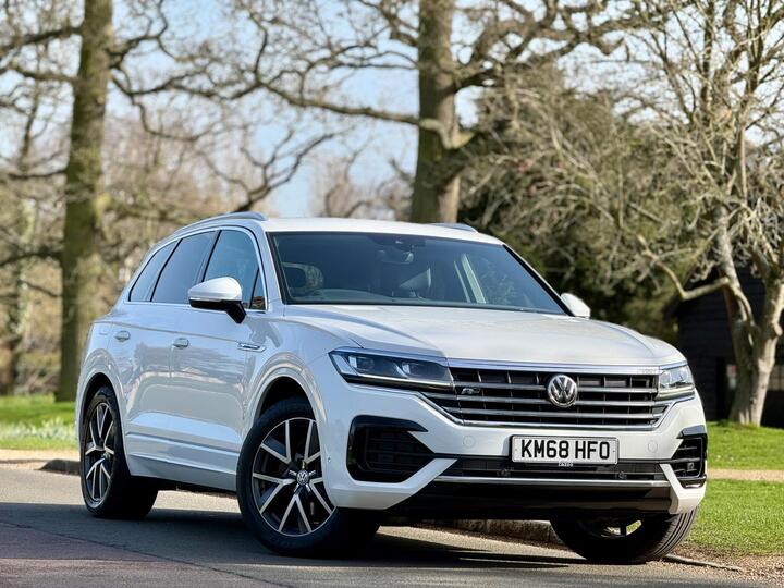 Volkswagen Touareg 3.0 TDI V6 R-Line Tiptronic 4Motion Euro 6 (s/s) 5dr Volkswagen Touareg 3.0 TDI V6 R-Line Tiptronic 4Motion Euro 6 (s/s) 5dr