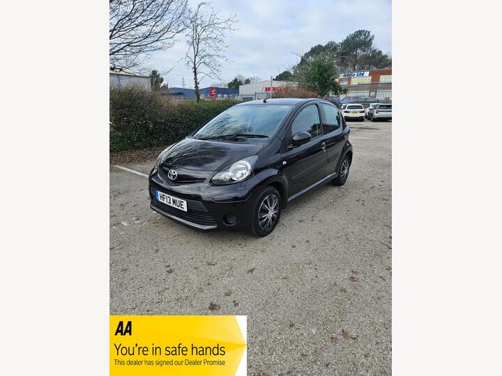 Toyota AYGO 1.0 VVT-i Ice Euro 5 5dr