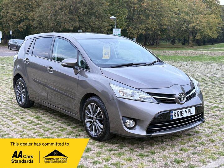 Toyota Verso 1.8 V-Matic Design Multidrive S Euro 6 5dr (7 Seat)