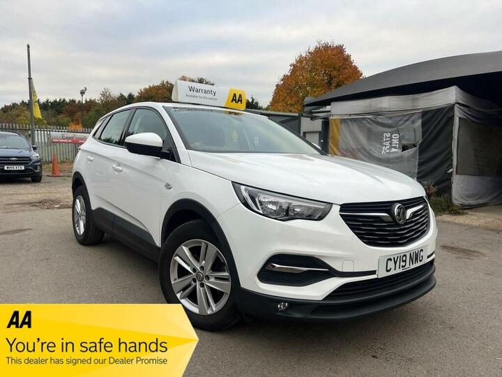 Vauxhall Grandland X 1.2 Turbo SE Euro 6 (s/s) 5dr Vauxhall Grandland X 1.2 Turbo SE Euro 6 (s/s) 5dr