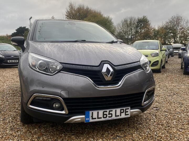 Renault CAPTUR 1.5 DCi ENERGY Signature Nav Euro 6 (s/s) 5dr Renault CAPTUR 1.5 DCi ENERGY Signature Nav Euro 6 (s/s) 5dr