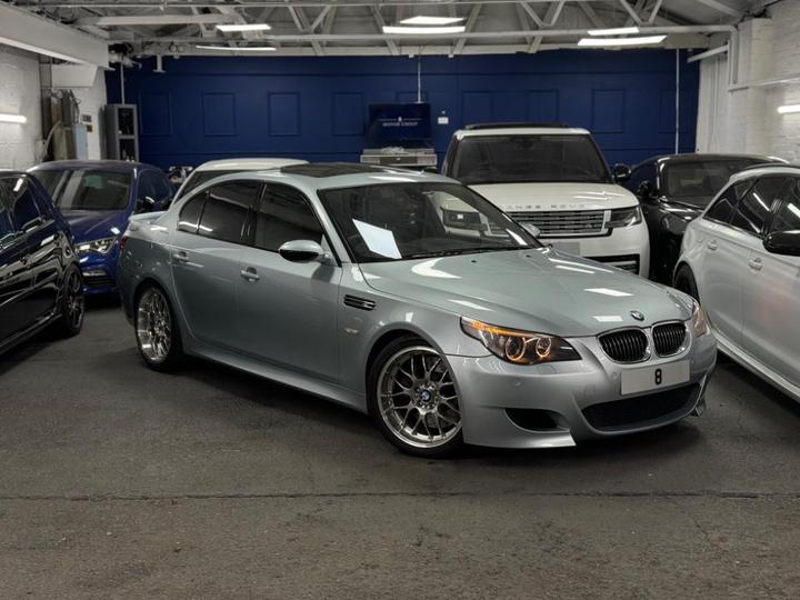 BMW M5 5.0 V10 SMG Euro 4 4dr