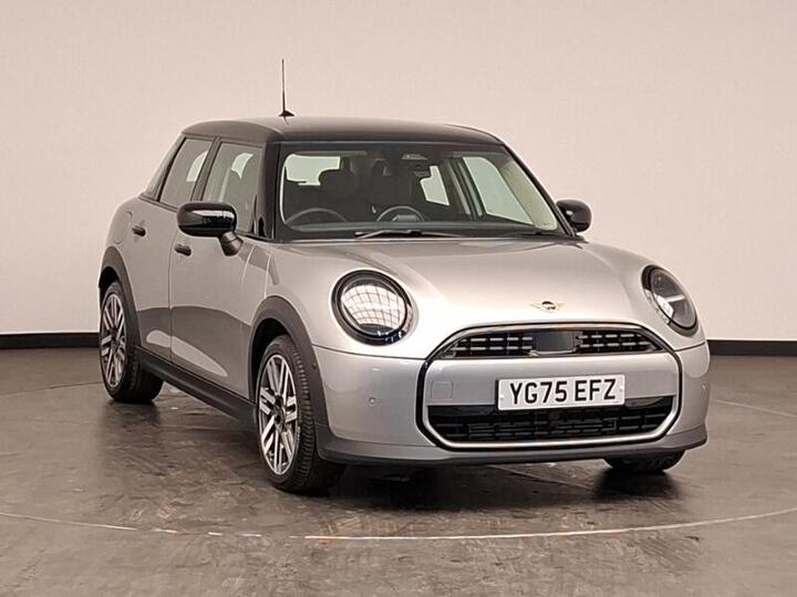 MINI Cooper 1.5C Classic Steptronic Euro 6 (s/s) 5dr